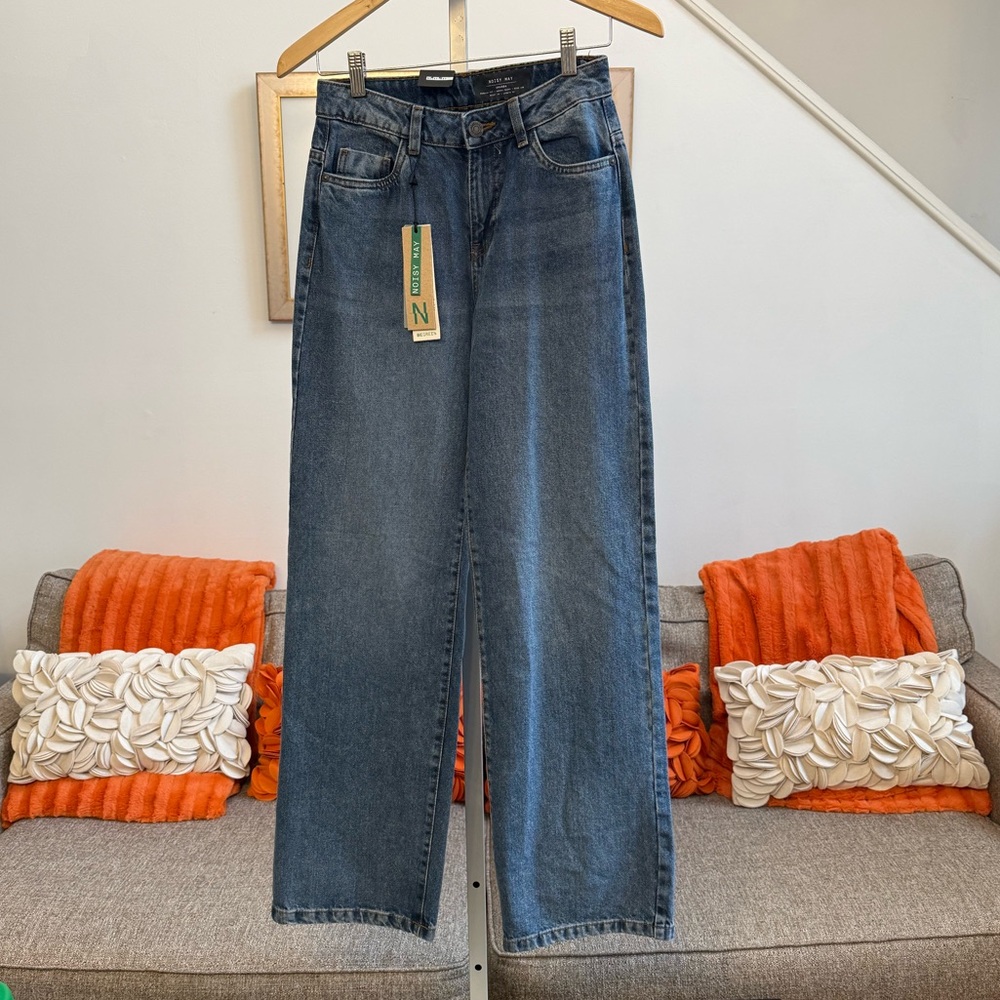 ❣️🆕Noisy May Amanda high waisted jeans in medium blue❣️ - Picture 3 of 12